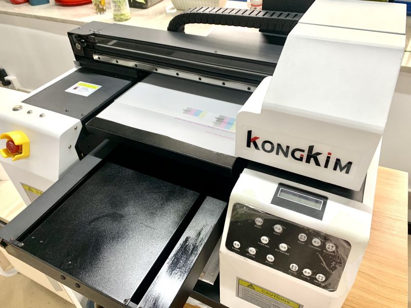 máquina de impresión de pegatinas