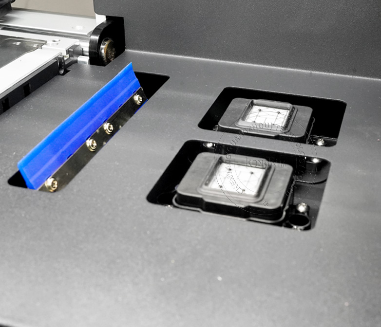 Stroj na tisk triček